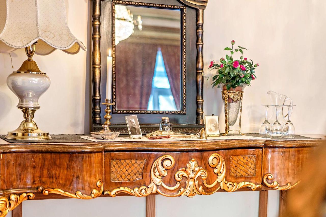 Sandtorgholmen - Western Signature Collection